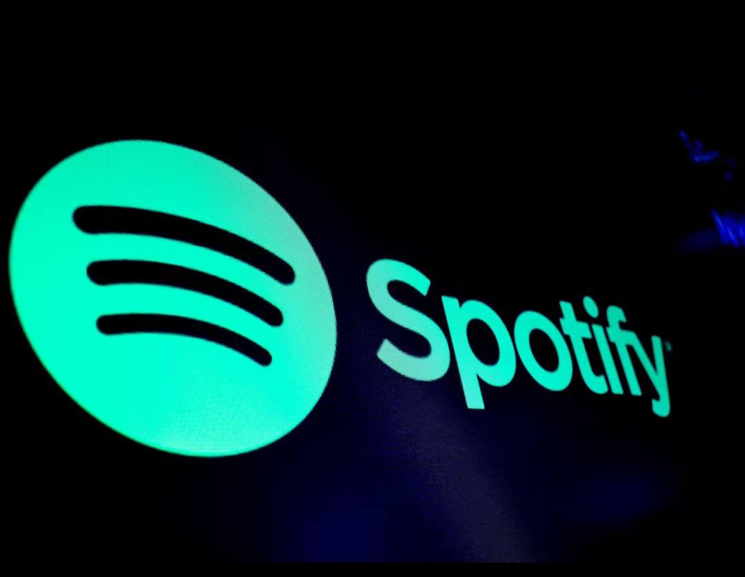 Spotify pulsuz və premium istifadəçilər üçün mesajlaşma funksiyasını elan edib