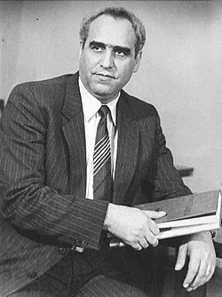 Şahmar Əkbərzadə – milli poeziyamızın dəyərli siması
