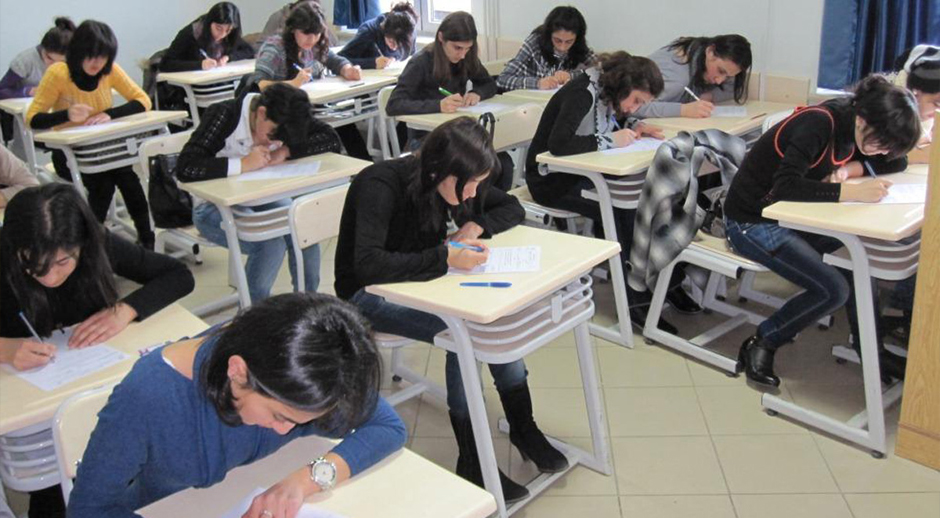 Müasir və klassik dövrdə dini təhsilin fərqləri