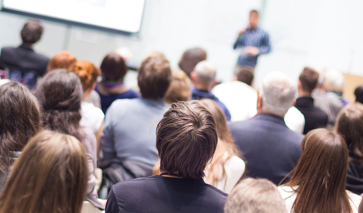 Tələbələrin yaradıcılıq seminarlarında qazandıqları təcrübələr