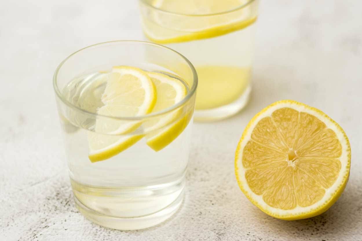 Səhər limonlu su içmək niyə faydalıdır?