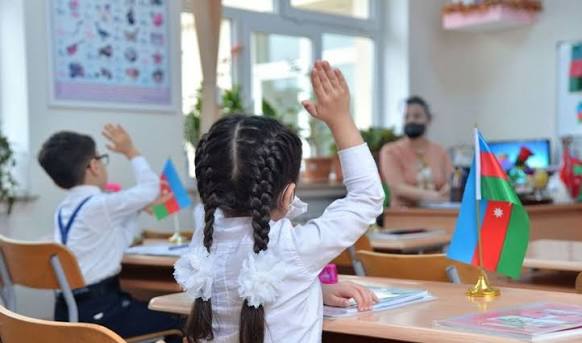 Bu il ilk dərs "Konstitusiya və Suverenlik İli"nə həsr olunacaq