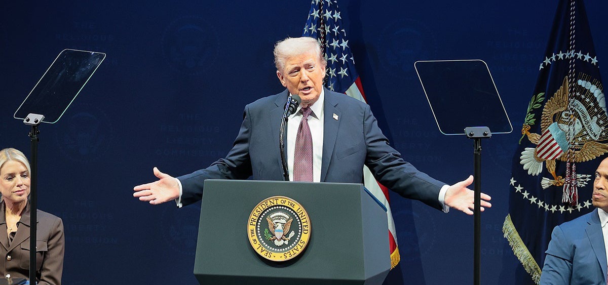 Prezident Trampın müqəddəs kitab muzeyində dini azadlıq və təhsillə bağlı çıxışı