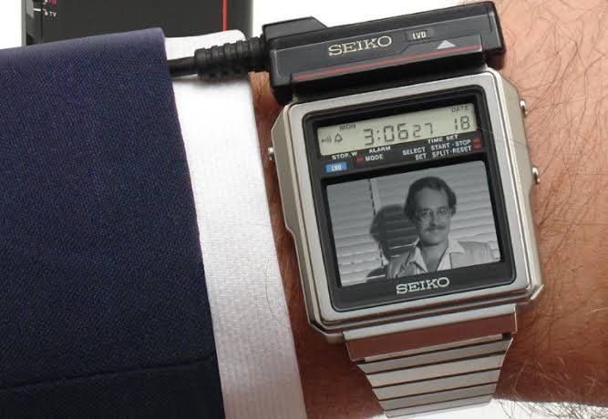 Dünyanın ilk televizor qol saatı – Seiko TV Watch
