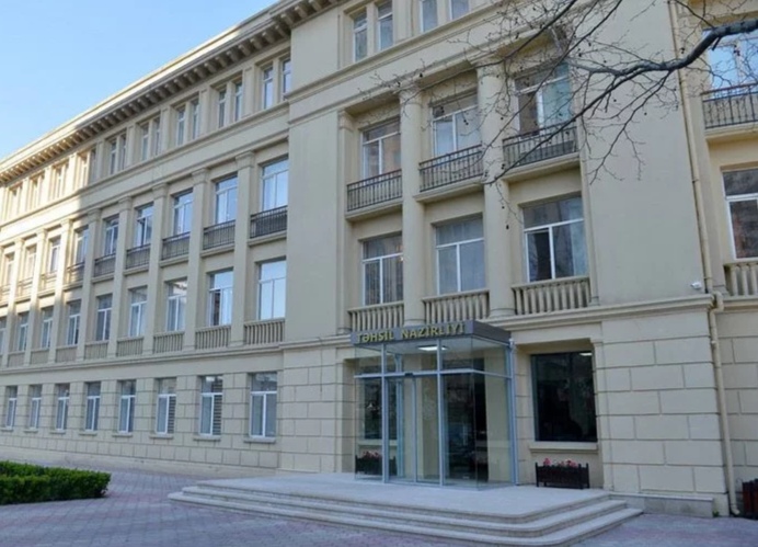 Altı ali məktəb akkreditasiyadan keçib