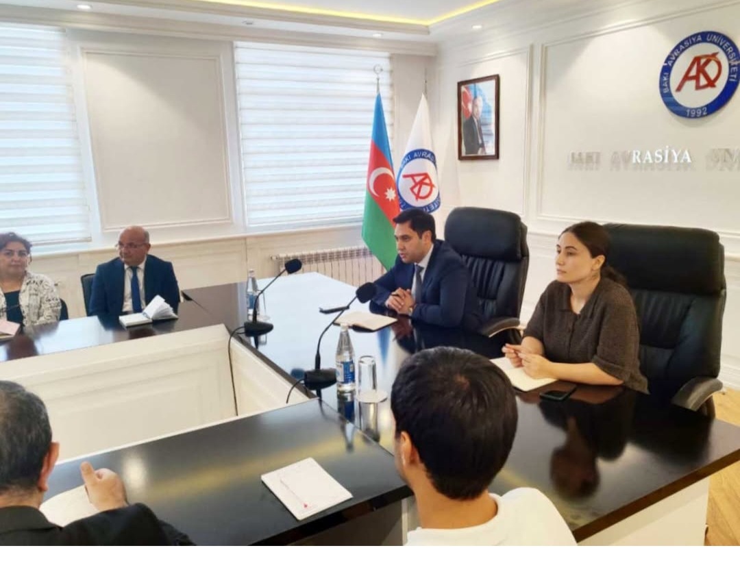 BAAU yeni ișə başlayacaq müəllimlərlə görüș keçirib