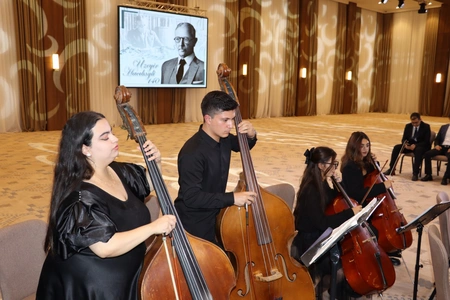 Üzeyir Hacıbəylinin 140 illiyi münasibətilə Xankəndi şəhərində musiqi axşamı keçirilib