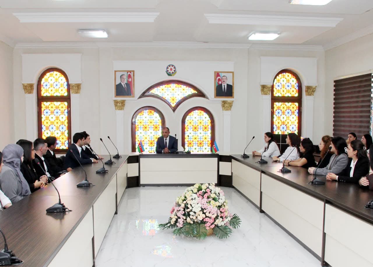 Yeni işə qəbul olunan müəllimlərlə görüş keçirilib
