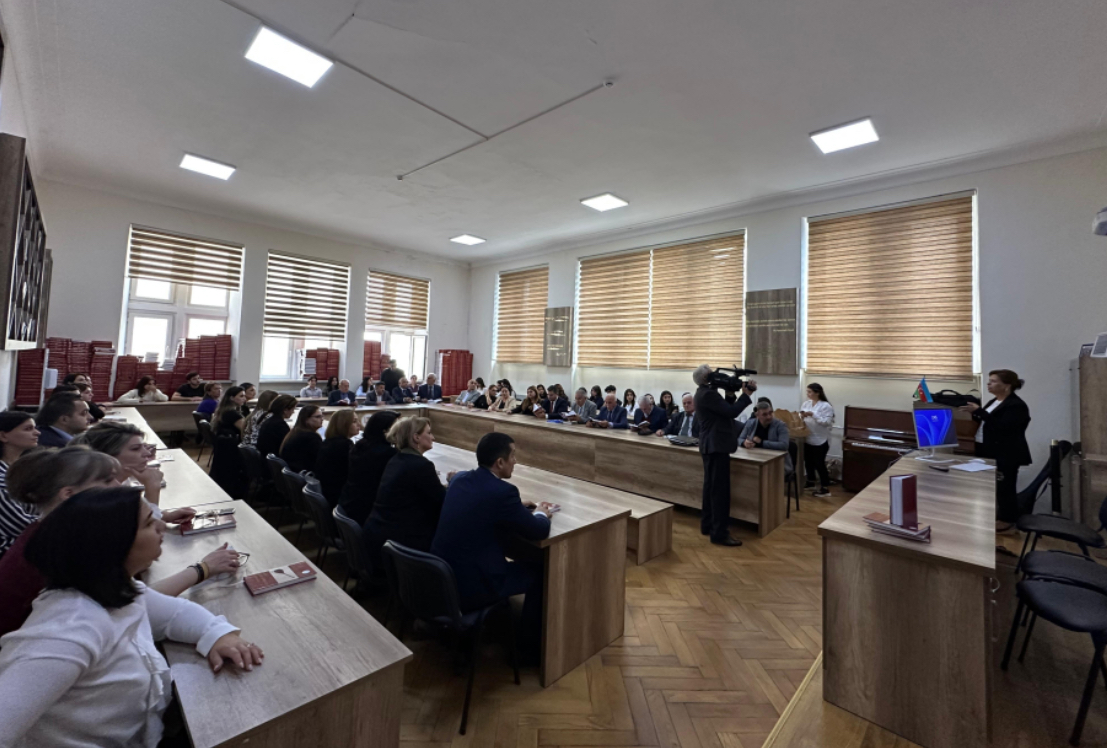 “Aşıqlar Qərbi Azərbaycanı tərənnüm edir” kitabının təqdimatı olub