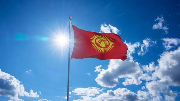 Qırğızıstanda məktəb və bağçaların sayı artırılır