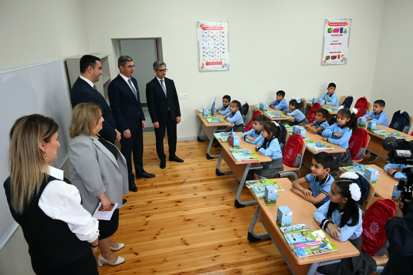 Xəzər rayonunda yenidən qurulan 324 saylı məktəb istifadəyə verildi
