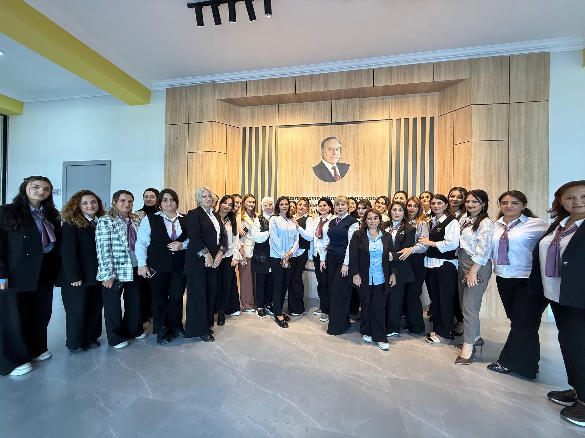 Lənkəran Dövlət Peşə Təhsil Mərkəzində Beynəlxalq Müəllimlər Günü qeyd olunub