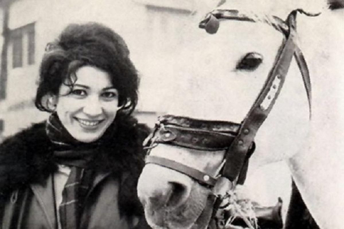 “Su kimi əziz olun” – Füruq Fərruxzadın hikmət dolu kəlamları ilham mənbəyinə çevrilib