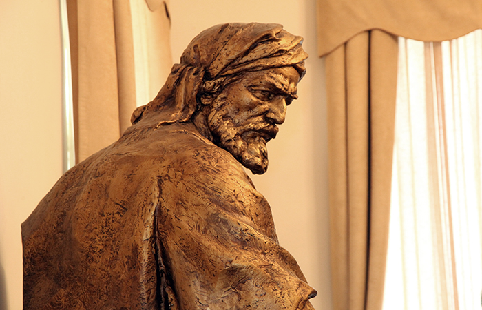 Xaqani Şirvani – “Candan da əziz bir insan”