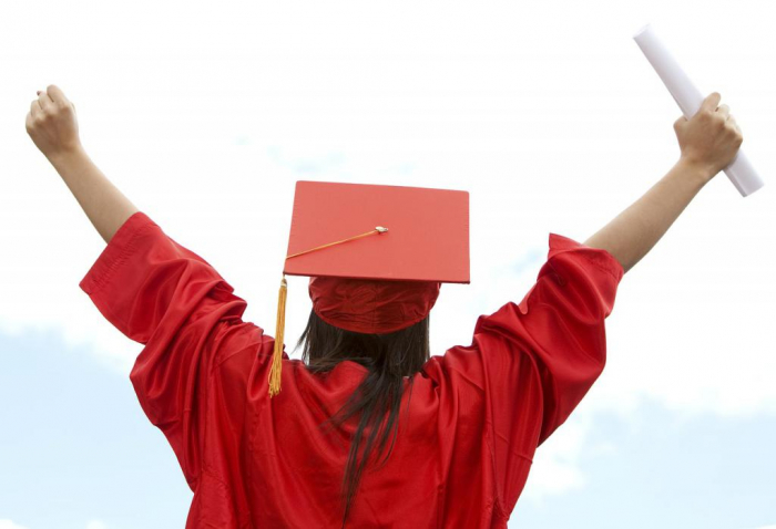 Gənclərin 70%-i xaricdə təhsil almağı planlaşdırır