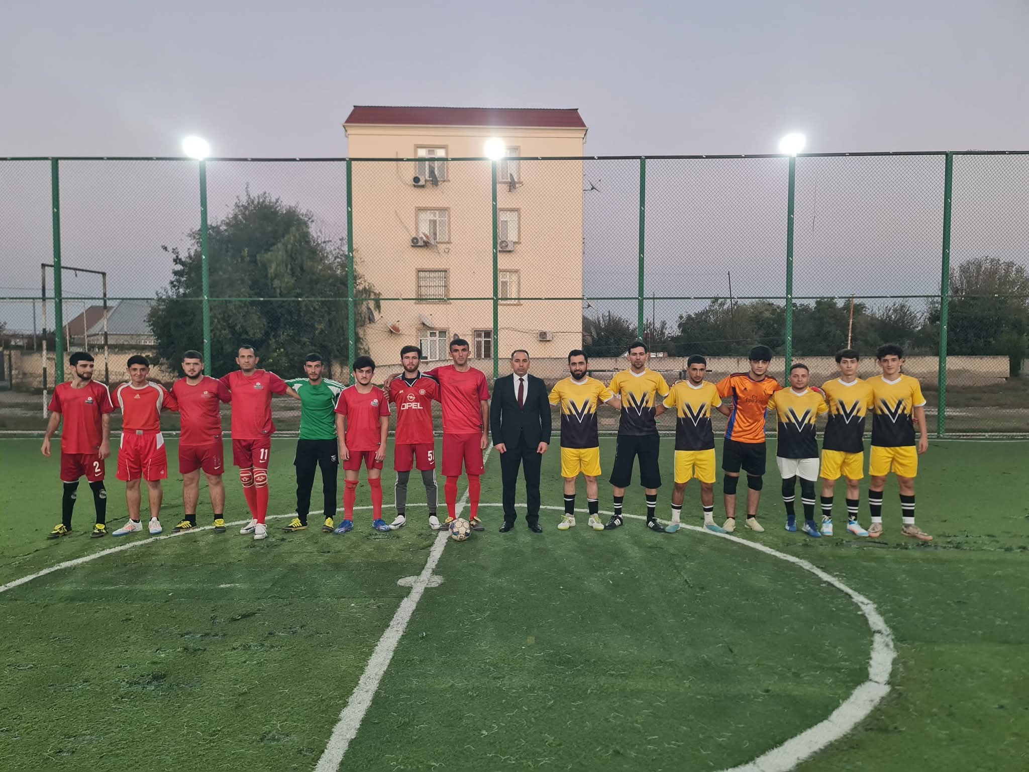 Zərdabda minifutbol üzrə rayon turnirinə start verilib