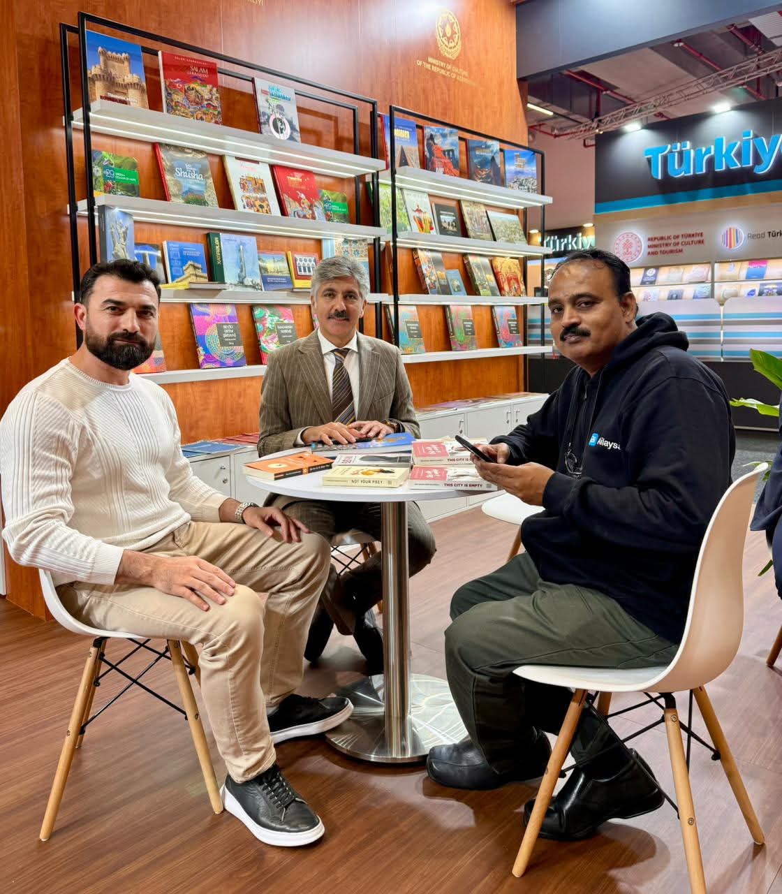 Məhşur kitab Hindistanda nəşr olunacaq