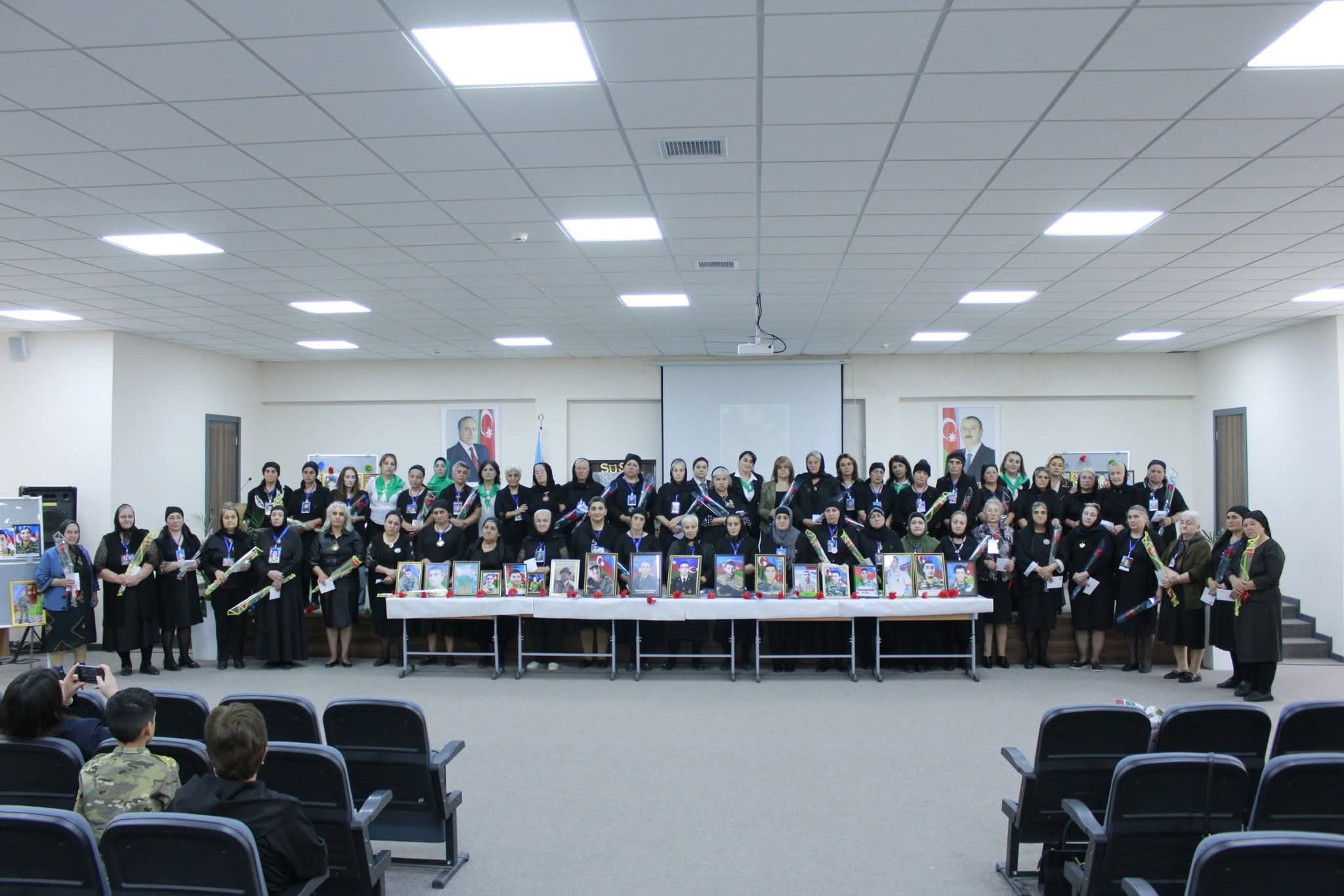 Komitə sədri Şəhidlərə həsr olunmuş tədbirdə iştirak edib