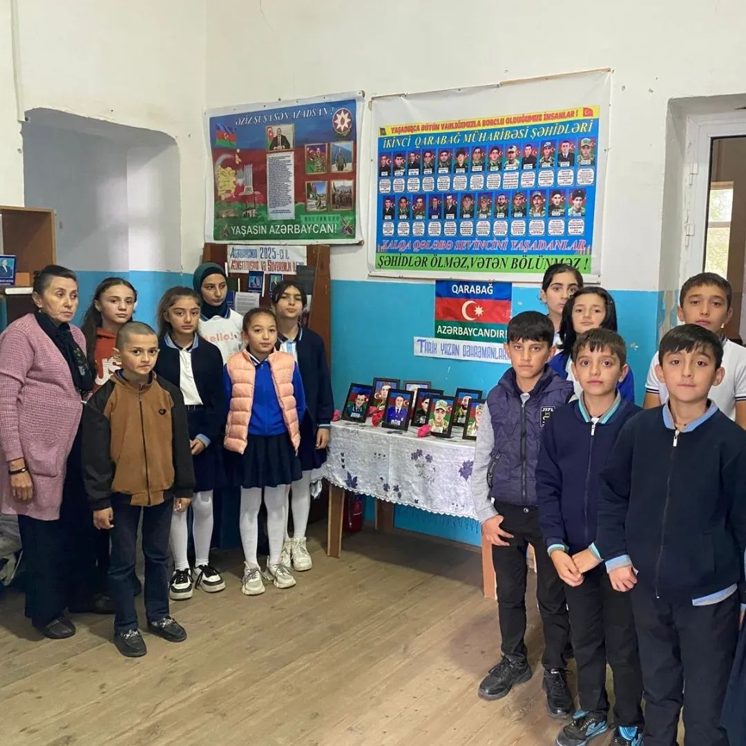 “Yaşa Azərbaycanım!” adlı dəyirmi masa keçirilib