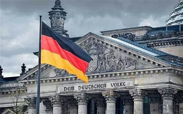 Berlin məktəblərində dərs yükü yenidən qiymətləndirilir