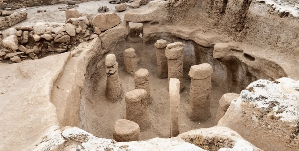 Türkiyədə ibtidai insanların evləri tapılıb