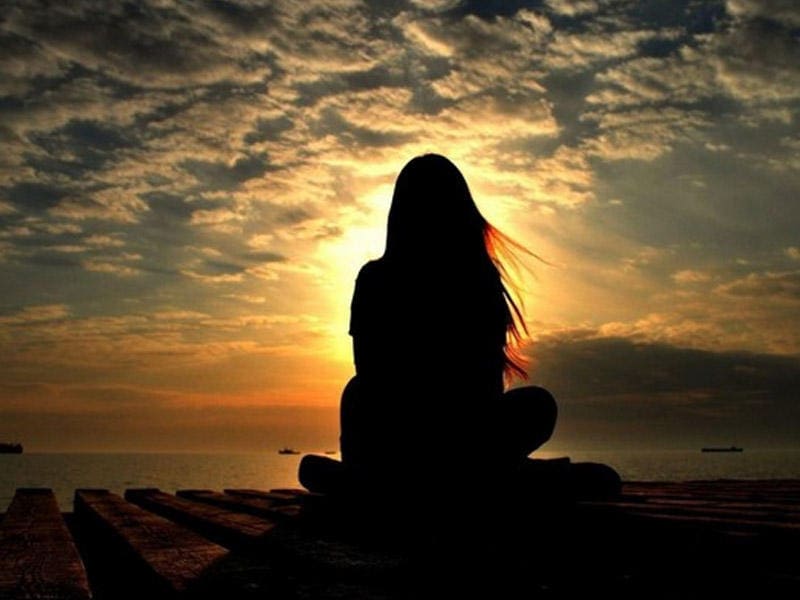 İnsan niyə xoşbəxt anlarda belə narahat olur?