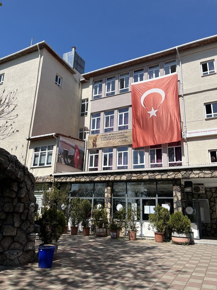 Türkiyədə məktəb tərk etmə kənd bölgələrində daha yüksəkdir