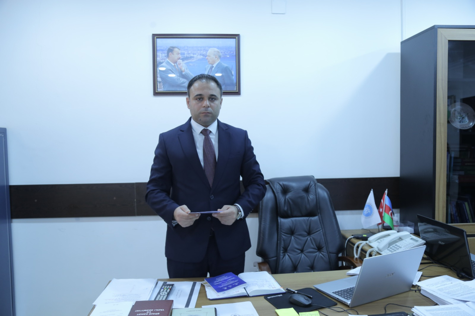 “Bəxtiyar Vahabzadə yaradıcılığının folklor konteksti” mövzusunda elmi sessiya keçirilib