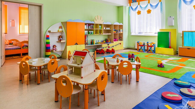 "Etimad KİDS" bağçasında uşağın başı yarıldı, ailəsinə xəbər verilmədi