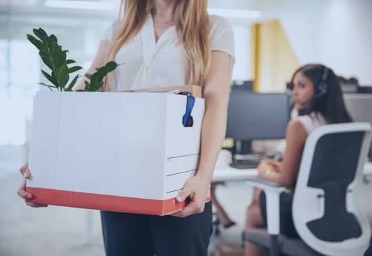 “Amazon” süni intellektin artımı fonunda 14 min iş yerini ixtisar edir