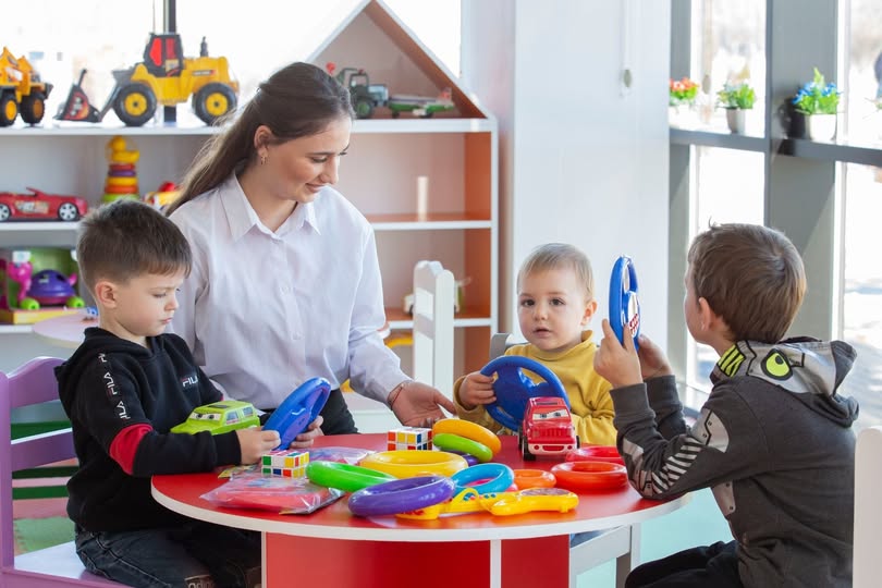 Tərbiyəçi-müəllim vakansiyası üzrə qeydiyyata start verilir