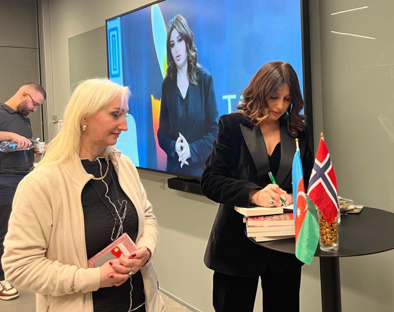 Osloda Əməkdar artist Dilarə Əliyevanın azərbaycanlı gənclərlə görüşü keçirilib