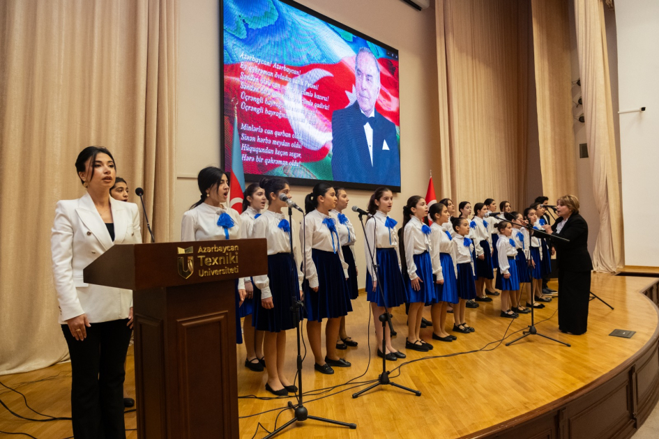 Təhsil Cəmiyyətinin 35 illik yubileyi qeyd olunub