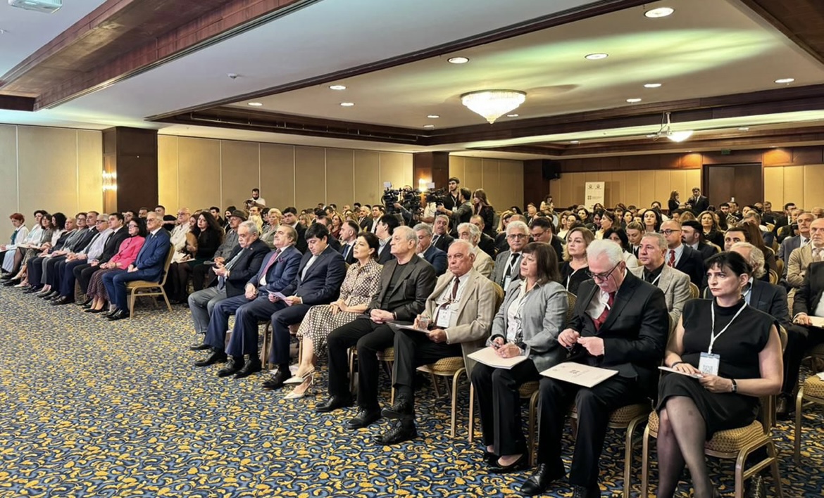 Azərbaycan Mədəniyyət Elçilərinin I Forumu keçirilir - Fotolar