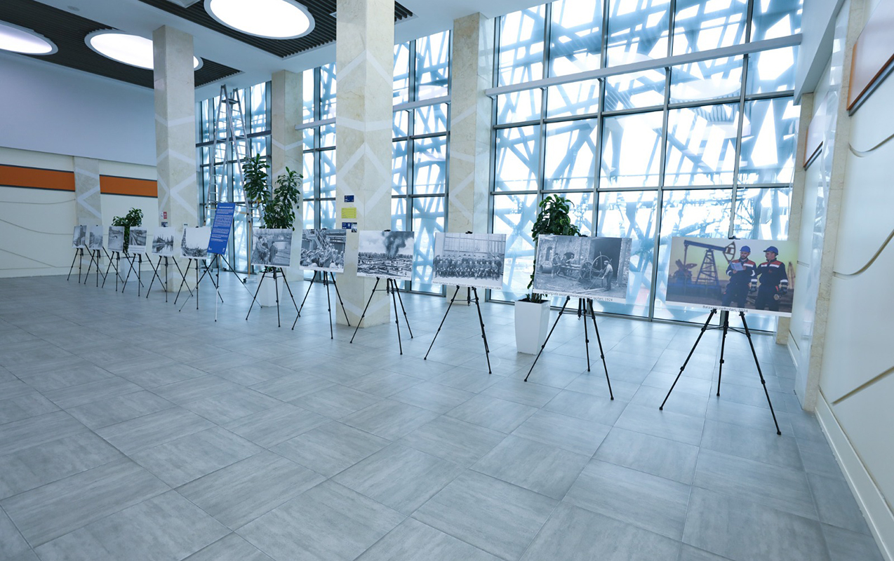 “Qara qızılın saldığı dəmir yollar” fotosərgisi Sabunçu vağzalına köçdü 