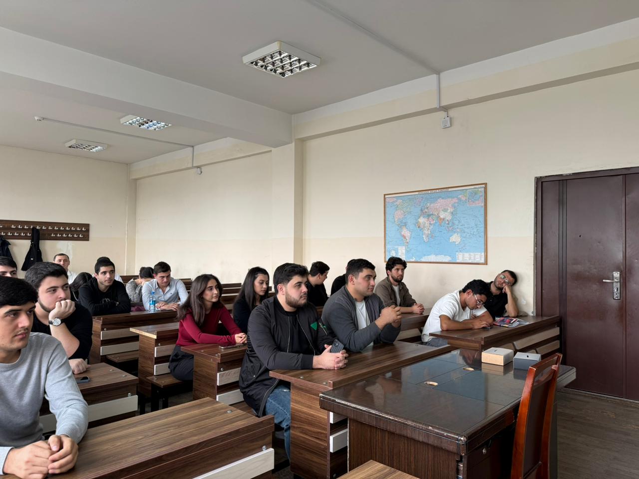 BDU-da “İş axtarışı strategiyaları” mövzusunda təlim keçirilib