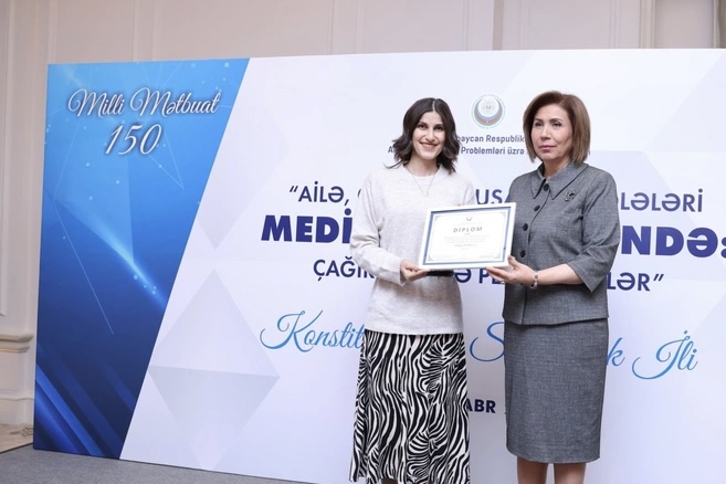 Dövlət Komitəsi jurnalistlər arasında keçirdiyi müsabiqənin qaliblərini mükafatlandırıb