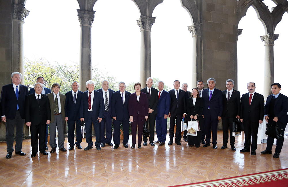 AMEA-nın 80 illiyi münasibətilə Akademiya Muzeyi açılıb