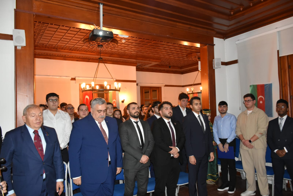 Azərbaycanlı gənclər Ankarada Qarabağ Zəfərinin 5 illiyini qeyd ediblər