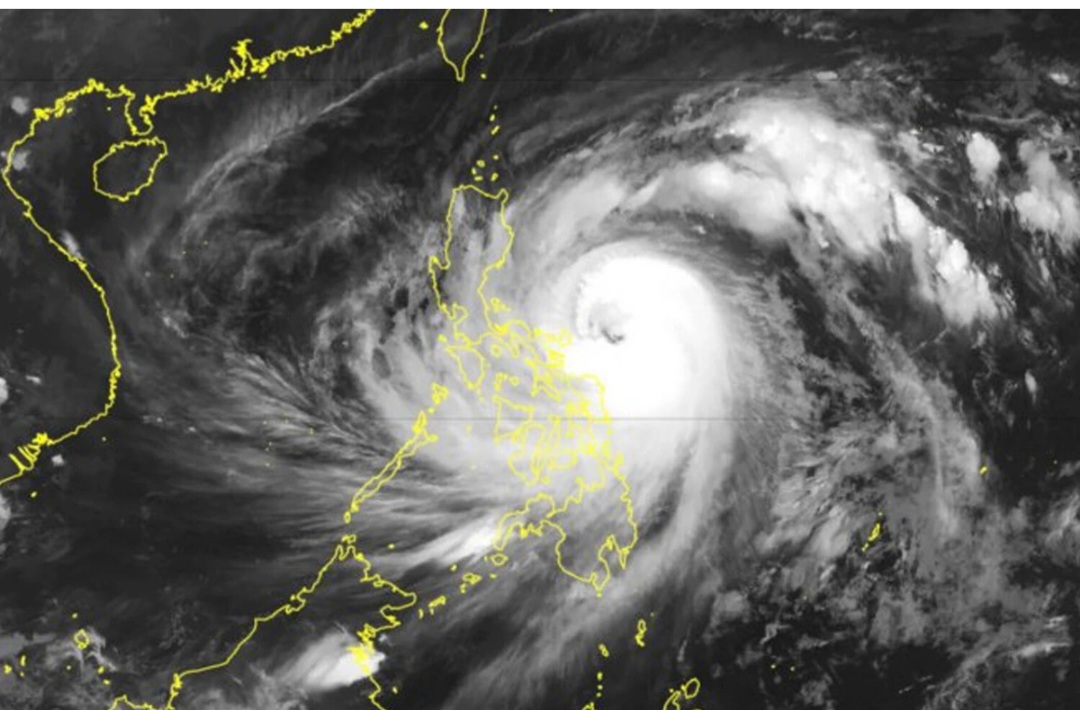 "Funq Vonq" qasırğası Yaponiyaya yaxınlaşır