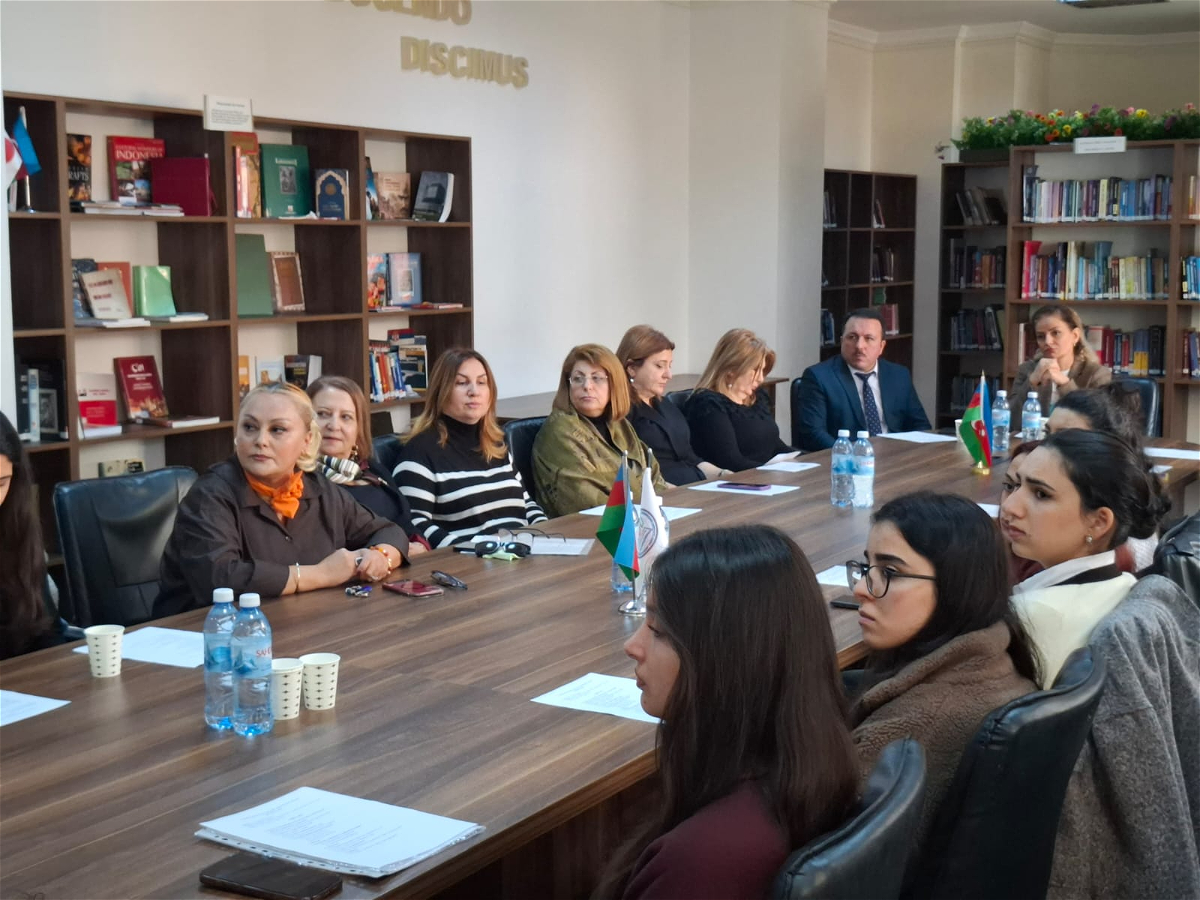 ADU-da Konstitusiya Gününə həsr olunmuş tədbir keçirilib   