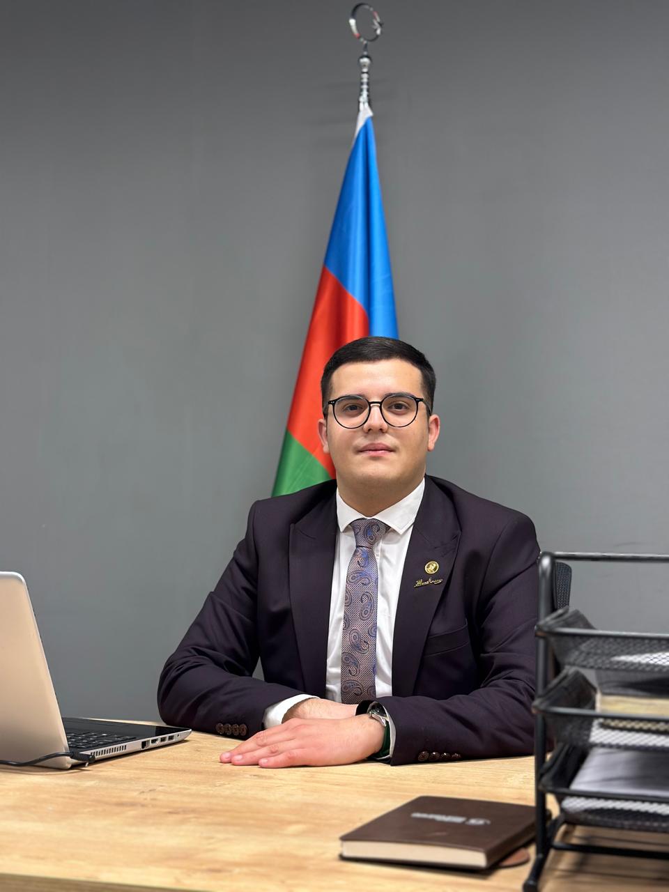 “Belə şiddət göstərən müəllimin əlinə o kəməri verib sistemdən göndərmək lazımdır!”