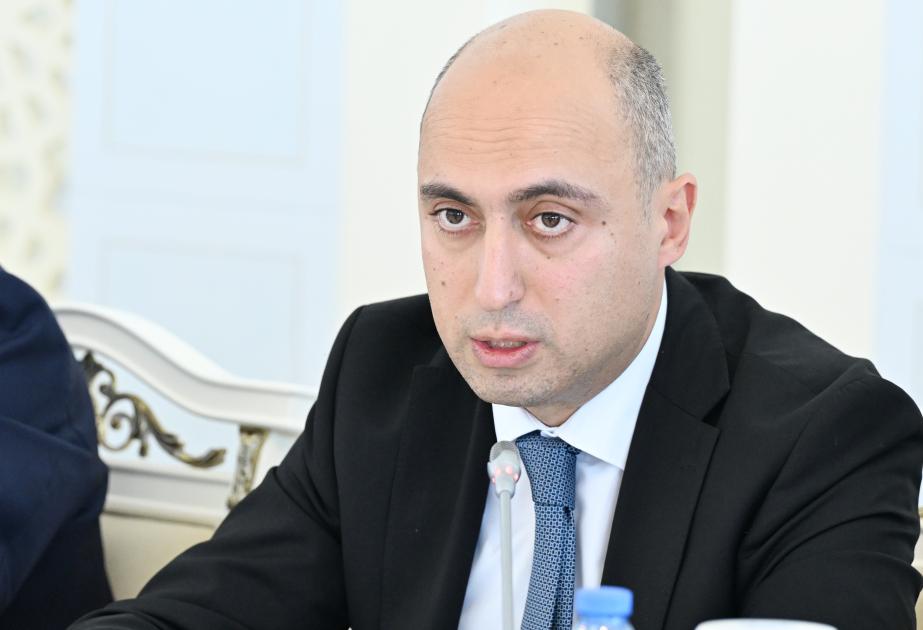 Emin Əmrullayev: Son 5 il ərzində qəzalı məktəblərin sayı təxminən 2,5 dəfə azalıb