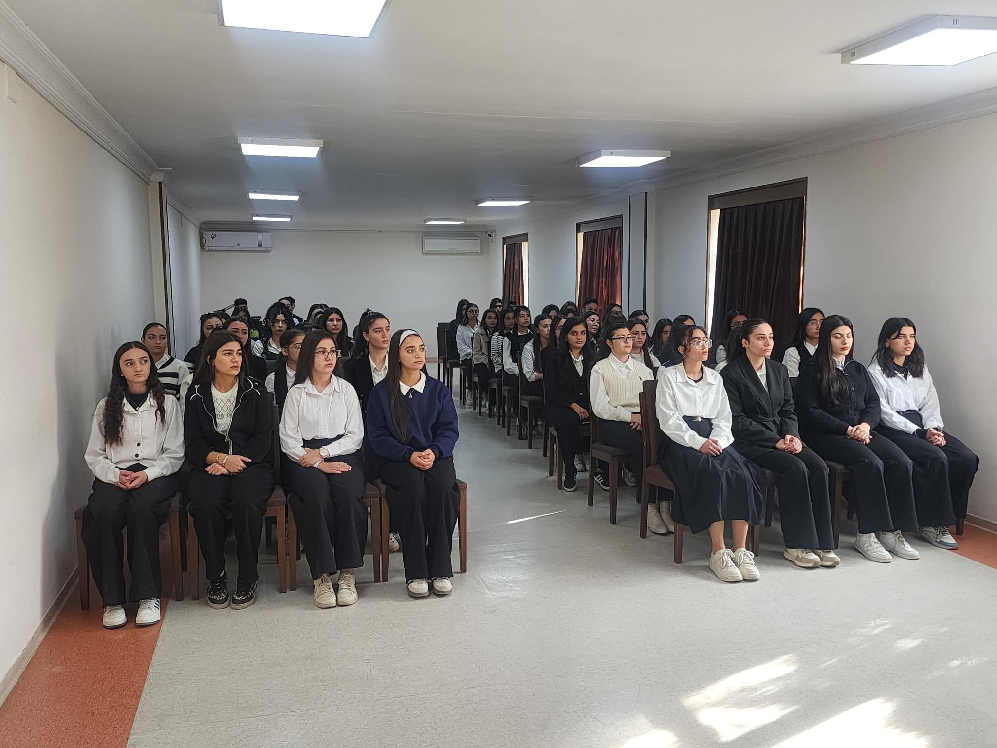 Naxçıvan Musiqi Kollecində fortepiano ixtisası tələbələri ilə görüş keçirilib