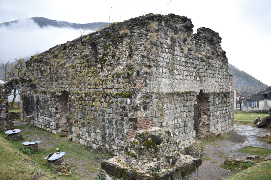 Qafqazın ən qədim abidələrindən biri - Qum məbədi