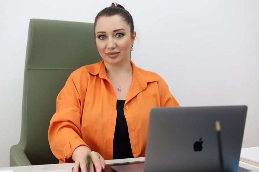 Davranış problemlərinin qarşısını almaq üçün psixoloq hansı strategiyalardan istifadə etməlidir?