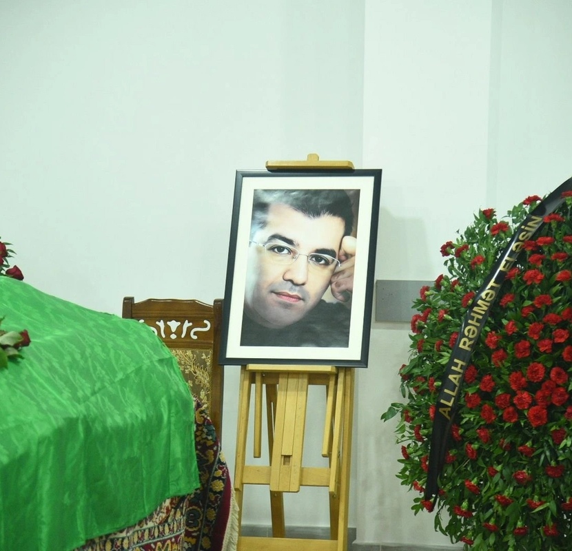 Türkiyədə həlak olan tanınmış azərbaycanlı jurnalist Emin İbrahimov dəfn edildi