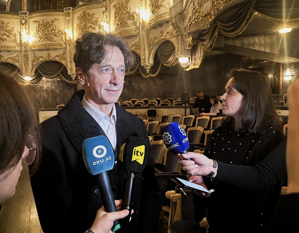 İsrael Demidov: "Birinci dəfədir Bakıya gəlmişəm - şəhərə vurulmuşam"