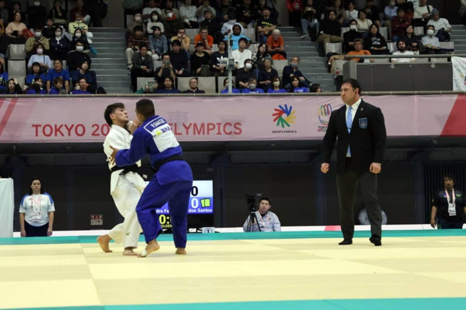 Azərbaycanın idman tarixində ilk deflimpiya medalı qazanıldı