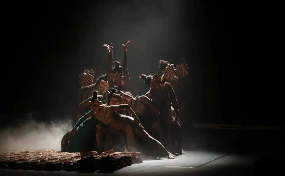 "Bahar ayini" Bakı səhnəsində: Şərq və Qərb elementləri paytaxtda birləşdi